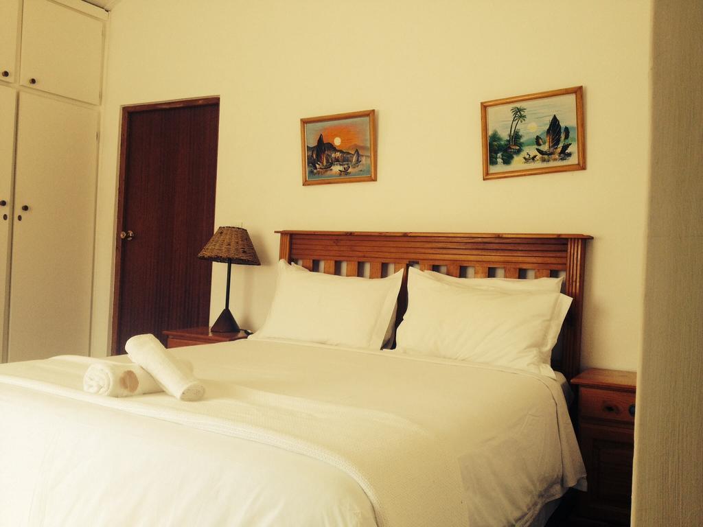 Smart Villa Guest House Ист-Лондон Экстерьер фото